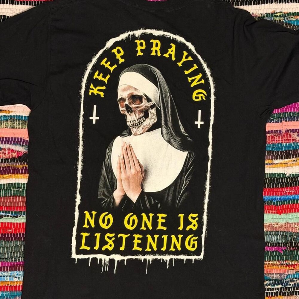Praying Men's Black T-shirt
